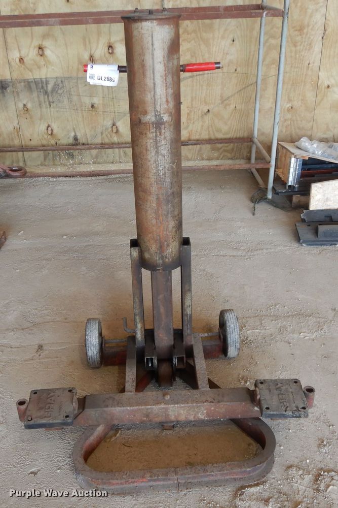 image for item DL2689 Grays 100 Series H jack