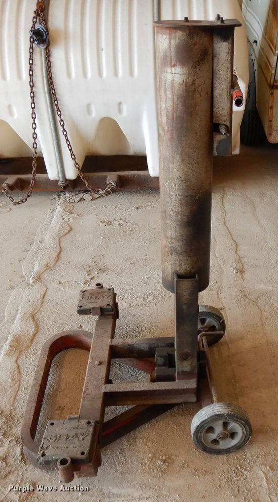 image for item DL2689 Grays 100 Series H jack