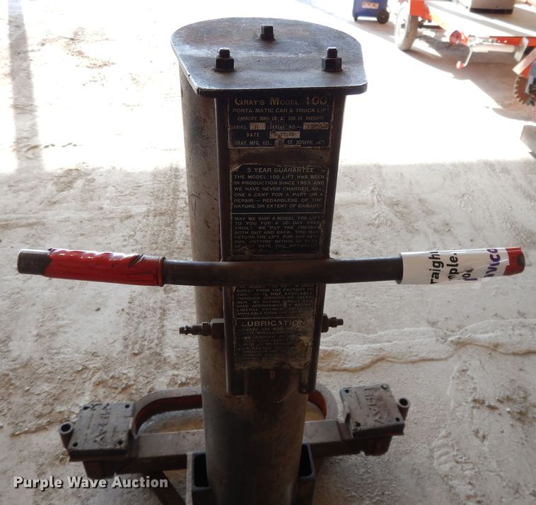 image for item DL2689 Grays 100 Series H jack