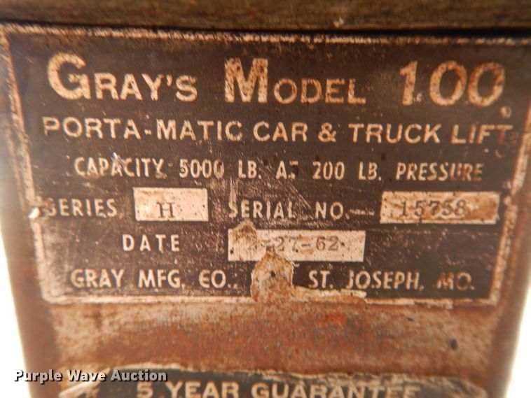 image for item DL2689 Grays 100 Series H jack