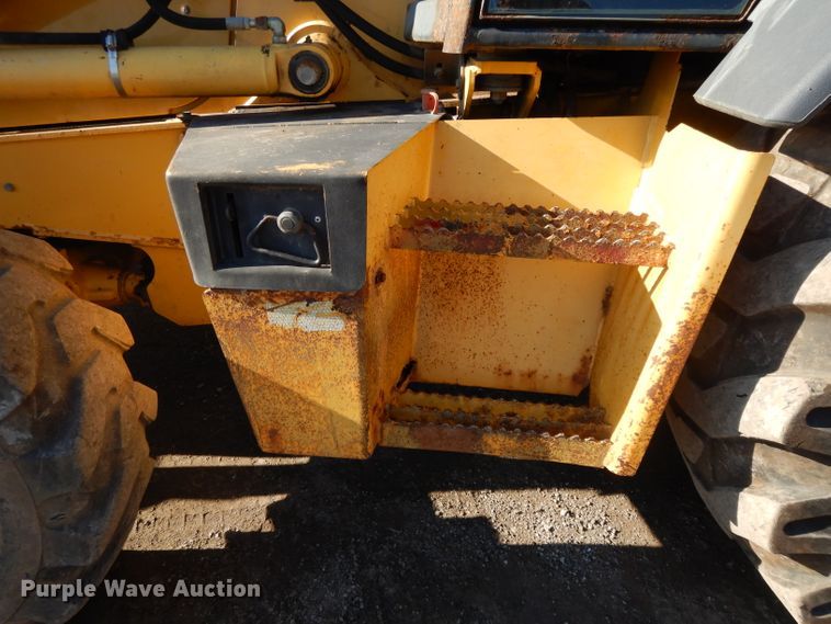 image for item DL2691 2005 John Deere 410G  backhoe