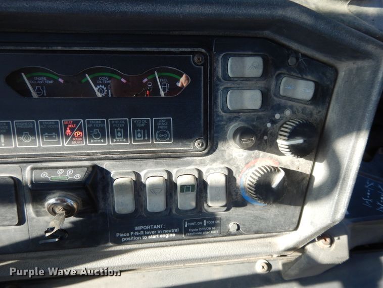 image for item DL2691 2005 John Deere 410G  backhoe