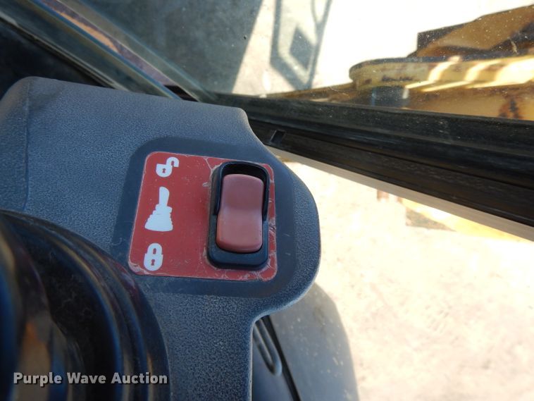 image for item DL2691 2005 John Deere 410G  backhoe