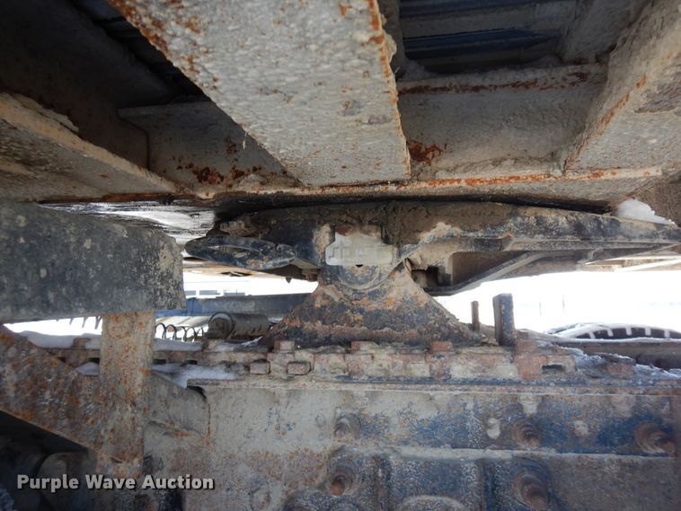 image for item FR9770 2004 East walking floor trailer