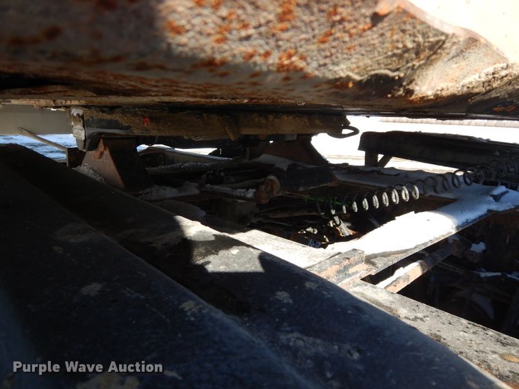 image for item FR9770 2004 East walking floor trailer