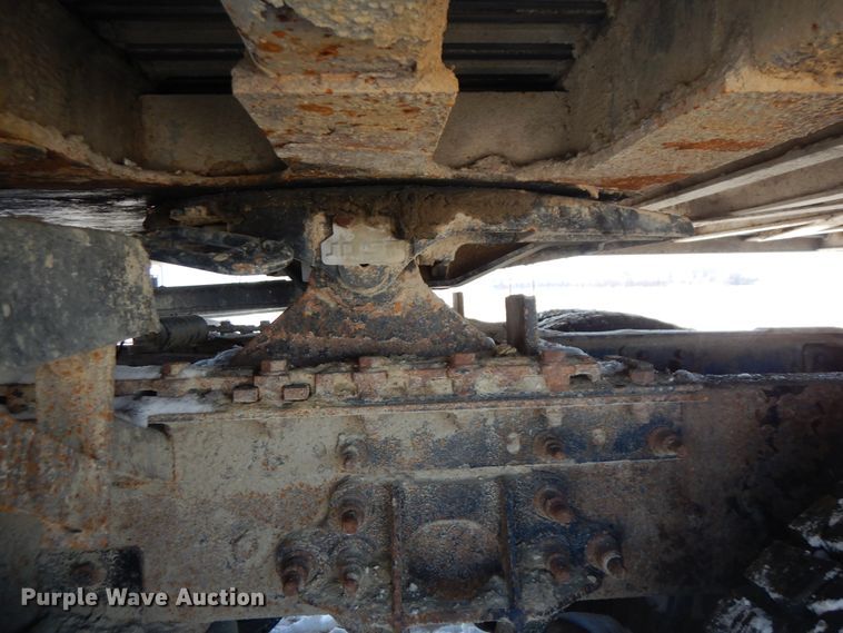 image for item FR9771 2016 East walking floor trailer