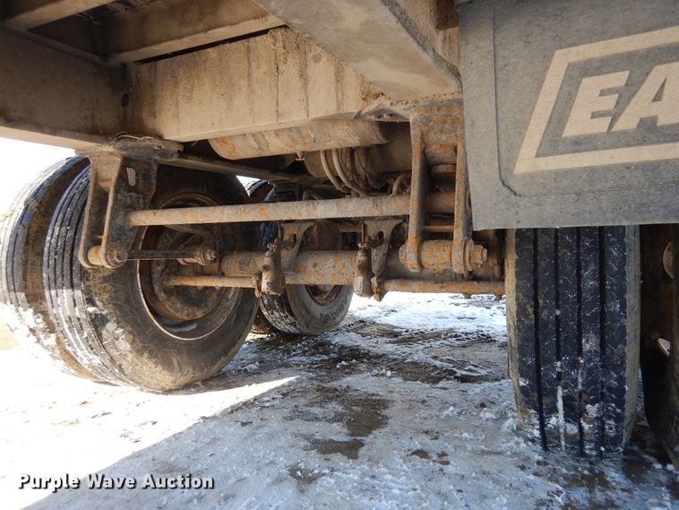 image for item FR9771 2016 East walking floor trailer