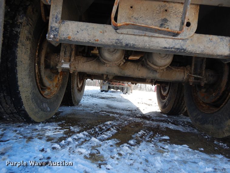 image for item FR9771 2016 East walking floor trailer