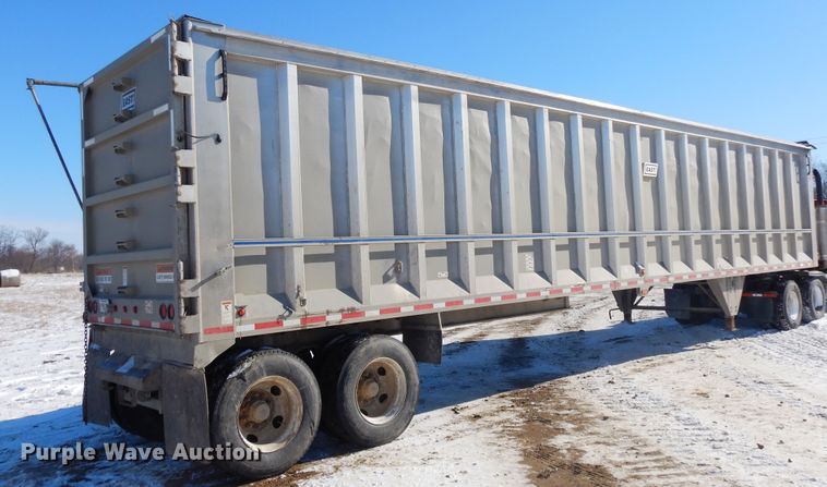 image for item FR9772 2016 East walking floor trailer
