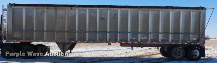 image for item FR9772 2016 East walking floor trailer