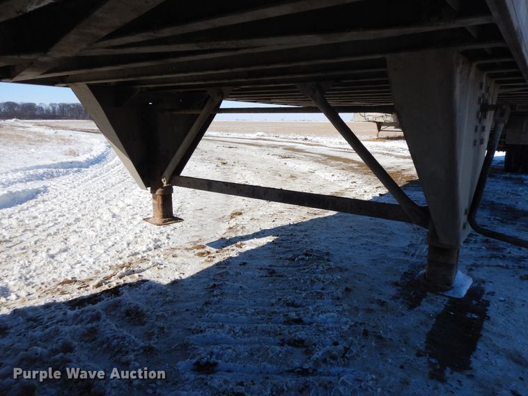 image for item FR9772 2016 East walking floor trailer