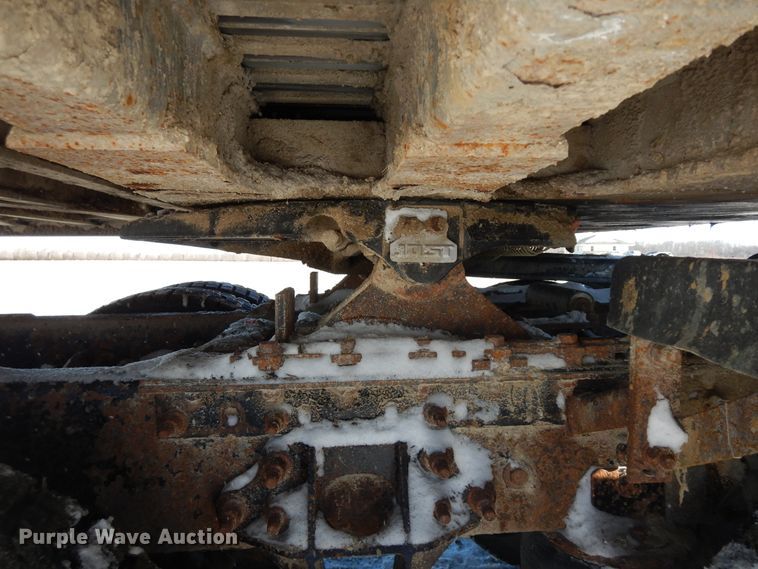 image for item FR9772 2016 East walking floor trailer