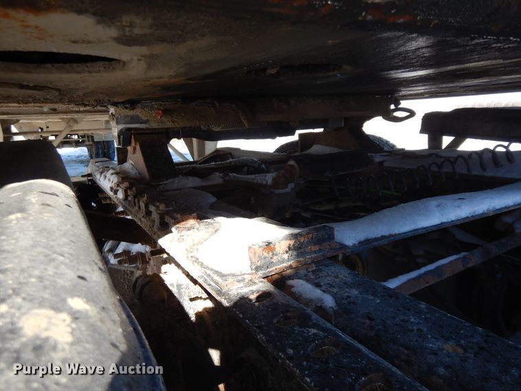 image for item FR9772 2016 East walking floor trailer