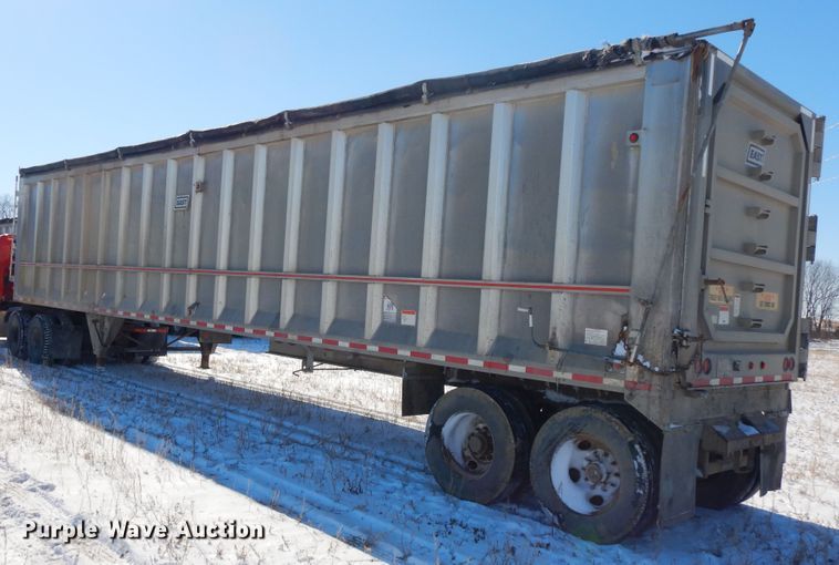 image for item FR9773 2012 East walking floor trailer