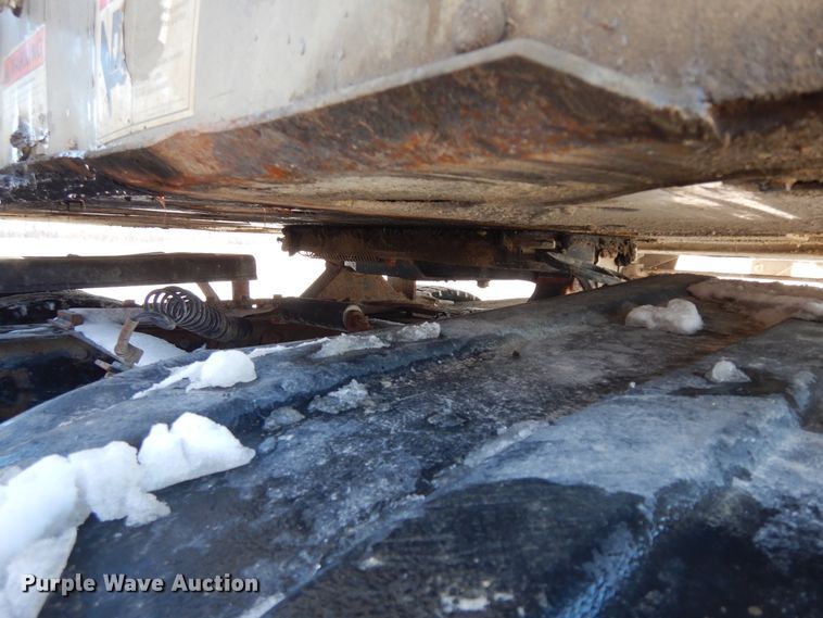 image for item FR9773 2012 East walking floor trailer