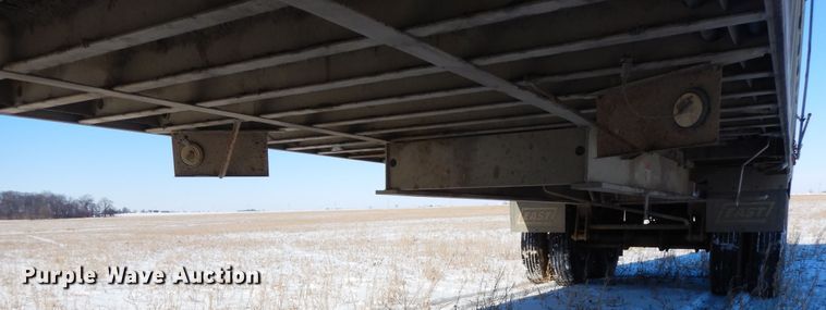 image for item FR9773 2012 East walking floor trailer