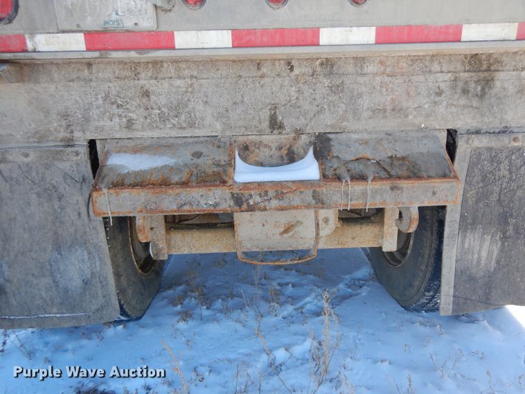 image for item FR9773 2012 East walking floor trailer