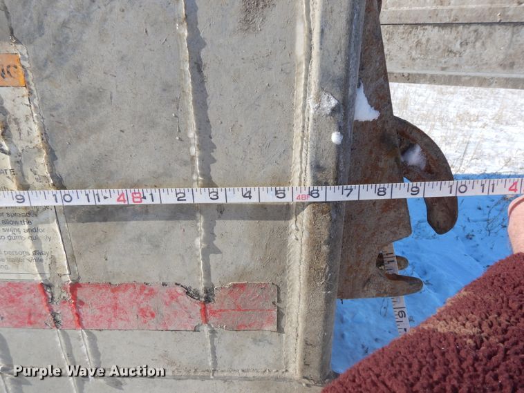 image for item FR9774 2011 East walking floor trailer