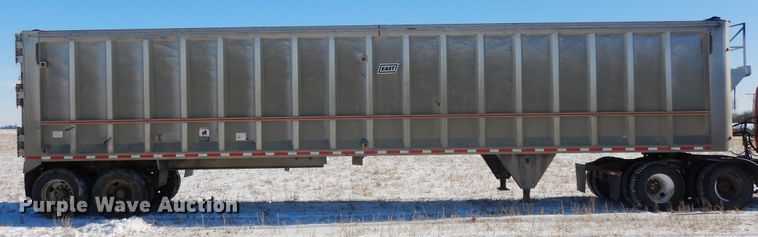 image for item FR9775 2011 East walking floor trailer