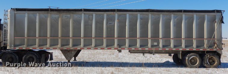 image for item FR9775 2011 East walking floor trailer