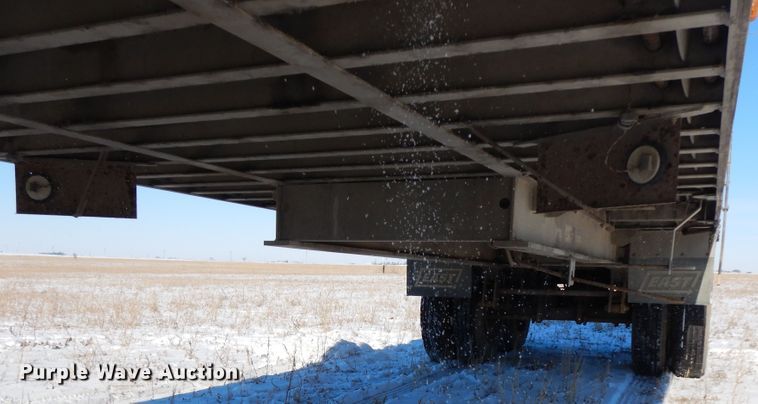 image for item FR9775 2011 East walking floor trailer