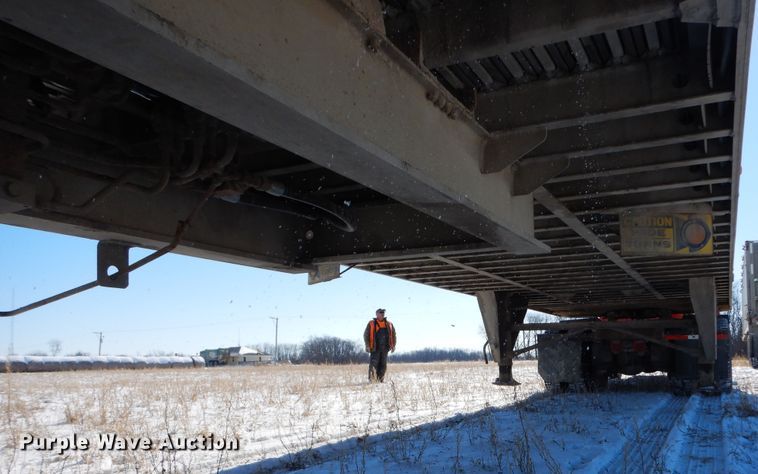 image for item FR9775 2011 East walking floor trailer