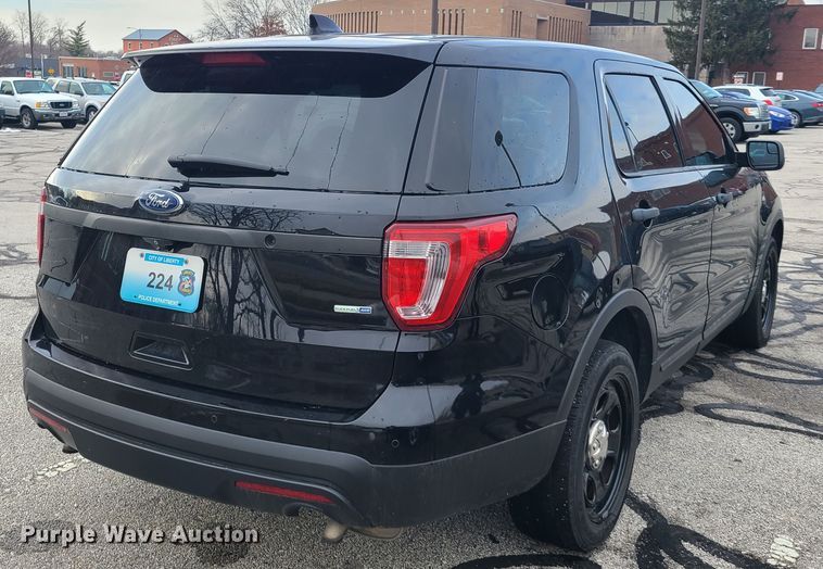 image for item FW9622 2016 Ford Explorer Police  SUV