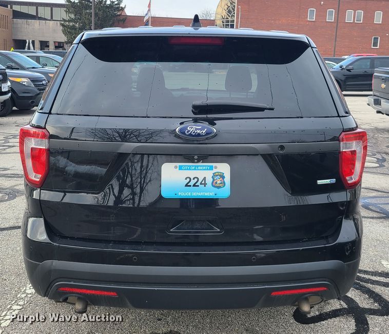 image for item FW9622 2016 Ford Explorer Police  SUV