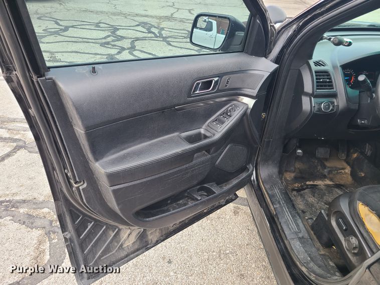 image for item FW9622 2016 Ford Explorer Police  SUV