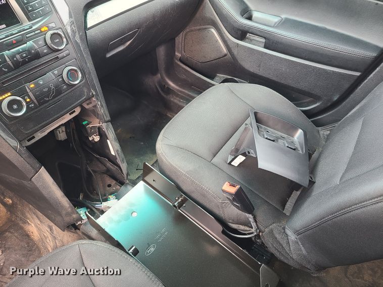 image for item FW9622 2016 Ford Explorer Police  SUV