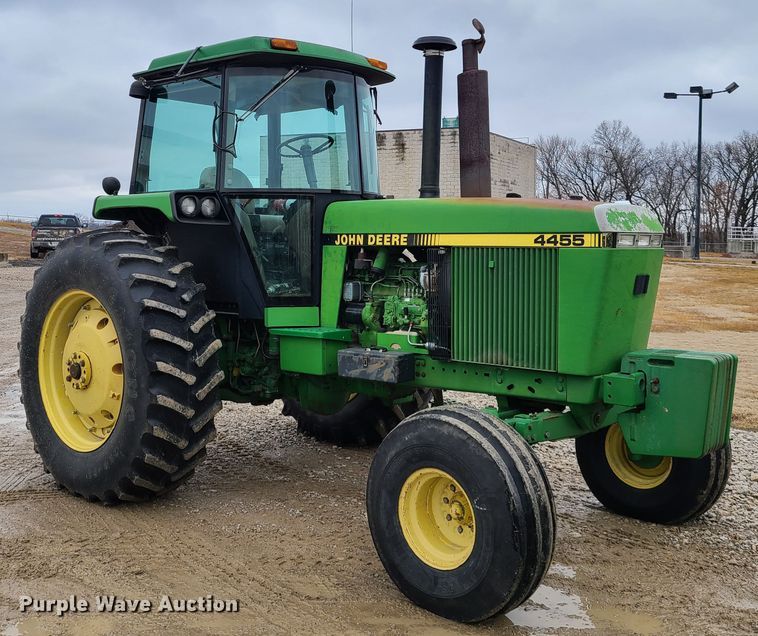 image for item FW9668 1992 John Deere 4455  tractor