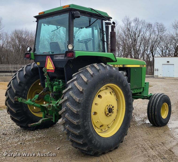 image for item FW9668 1992 John Deere 4455  tractor