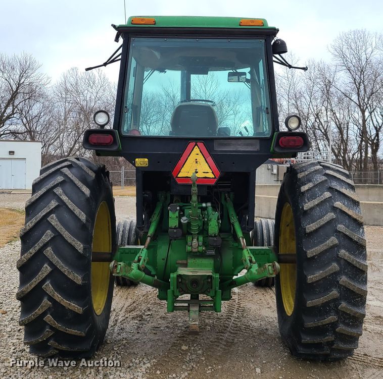 image for item FW9668 1992 John Deere 4455  tractor