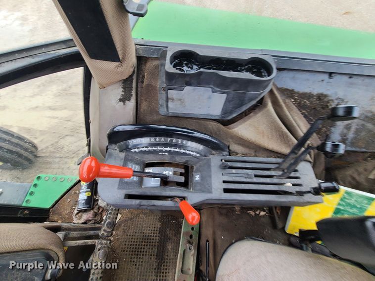 image for item FW9668 1992 John Deere 4455  tractor