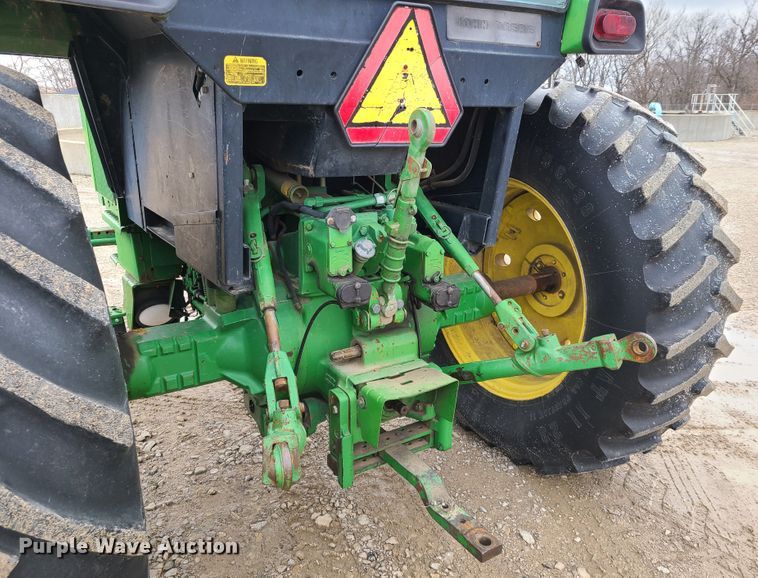 image for item FW9668 1992 John Deere 4455  tractor