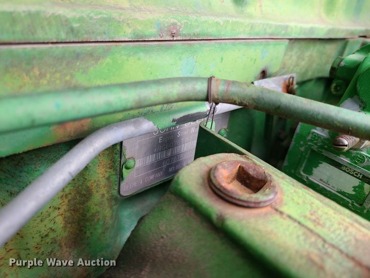 image for item FW9668 1992 John Deere 4455  tractor
