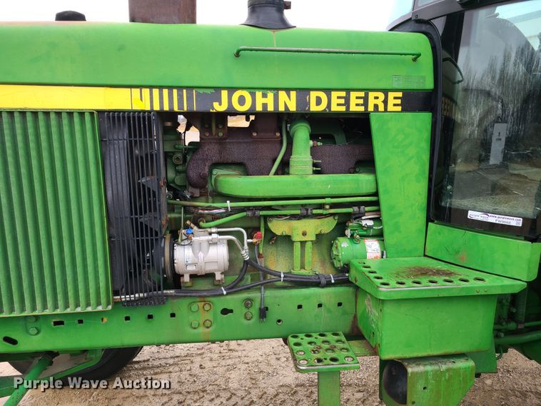 image for item FW9668 1992 John Deere 4455  tractor