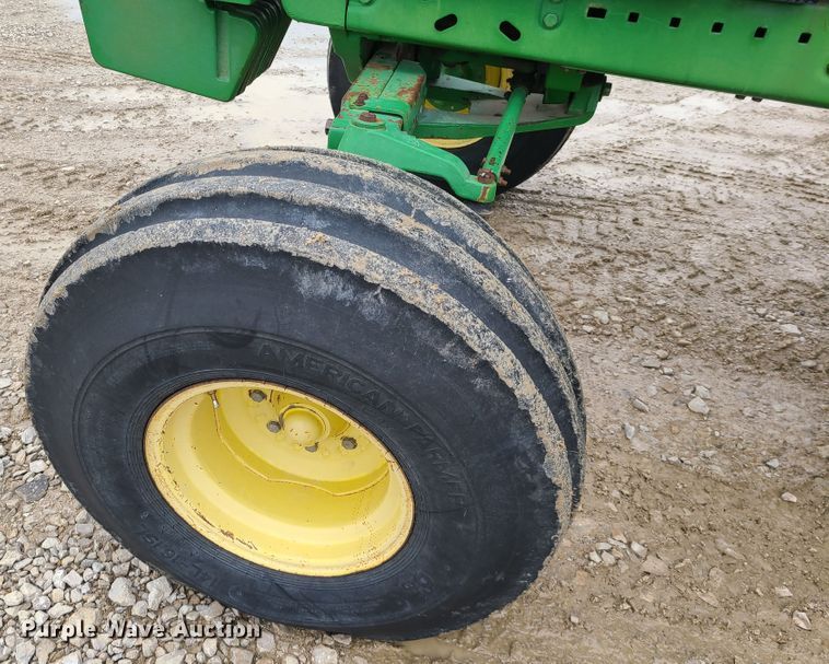 image for item FW9668 1992 John Deere 4455  tractor