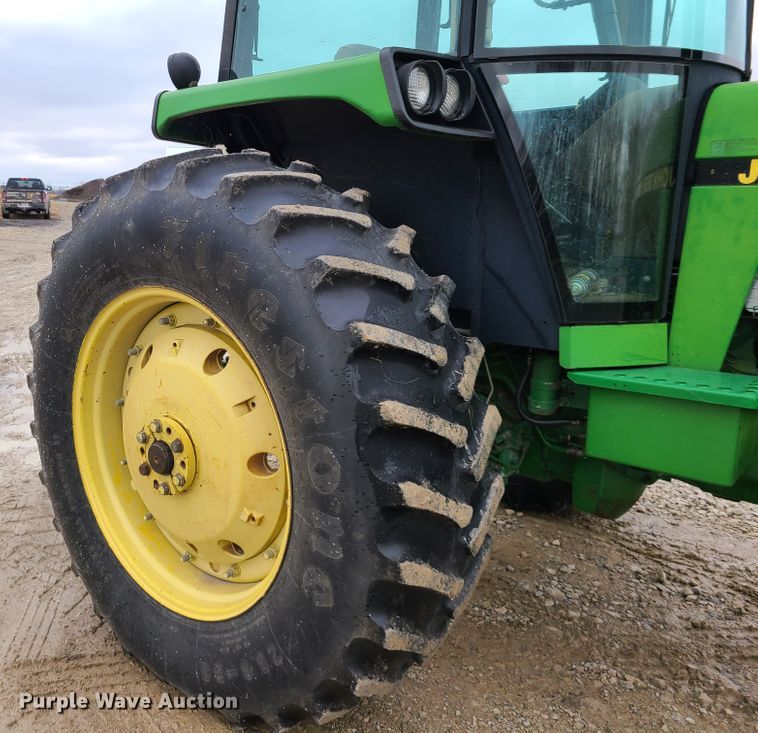 image for item FW9668 1992 John Deere 4455  tractor