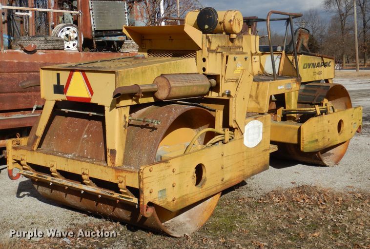 image for item GG9280 Dynapac CC-42A  double drum roller compactor
