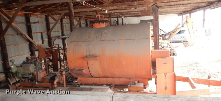 image for item GG9281 Oil distributor trailer