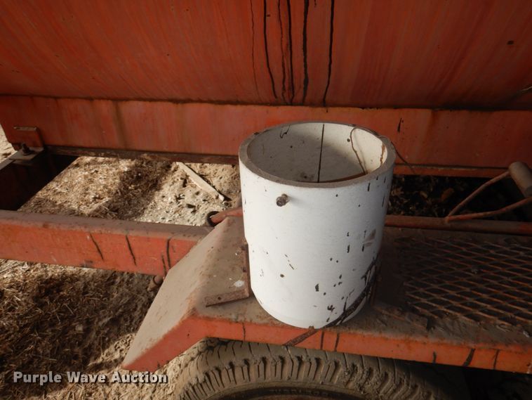 image for item GG9281 Oil distributor trailer