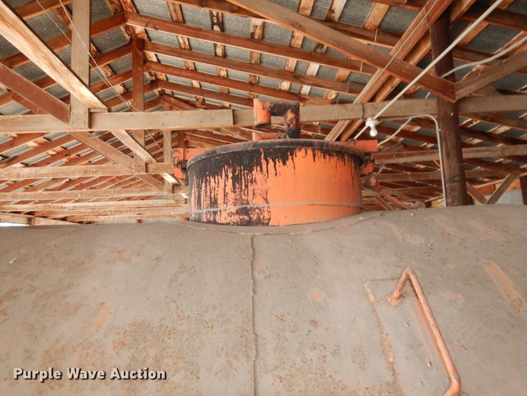 image for item GG9281 Oil distributor trailer