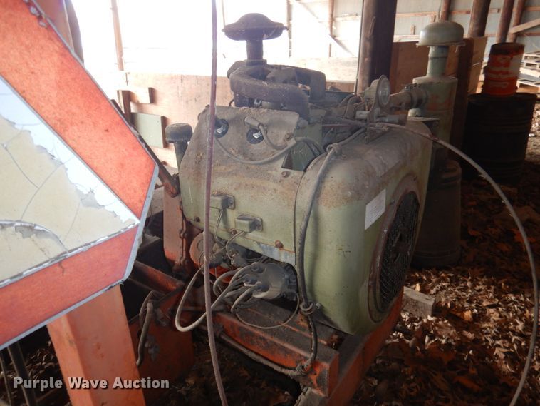 image for item GG9281 Oil distributor trailer