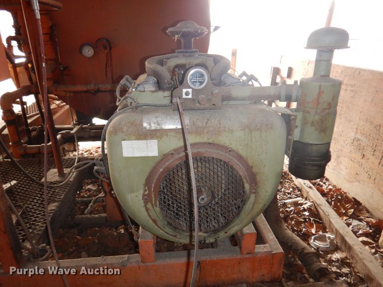 image for item GG9281 Oil distributor trailer