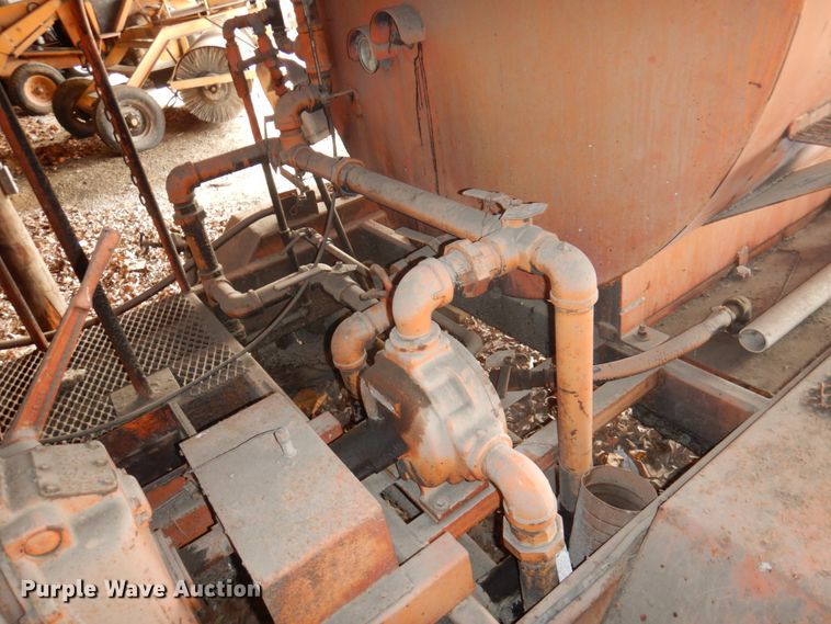 image for item GG9281 Oil distributor trailer