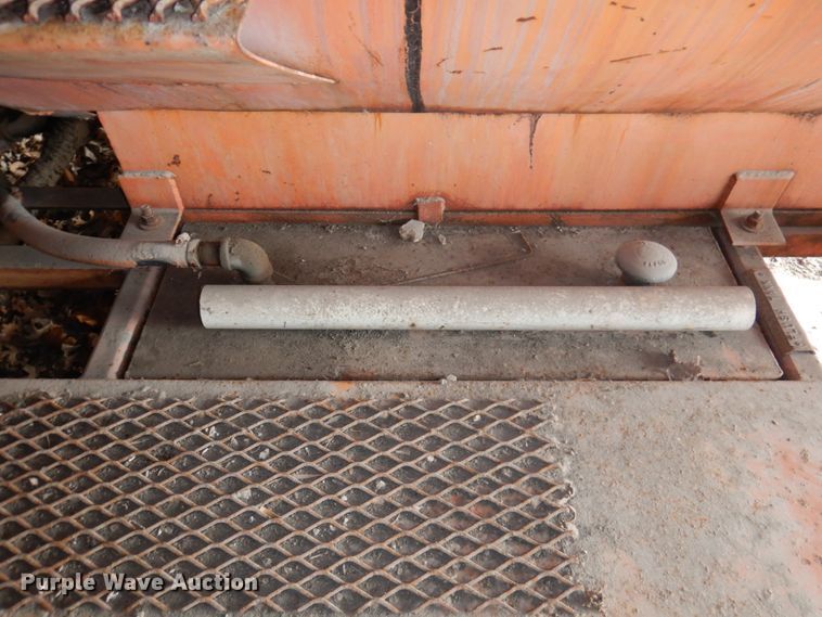 image for item GG9281 Oil distributor trailer