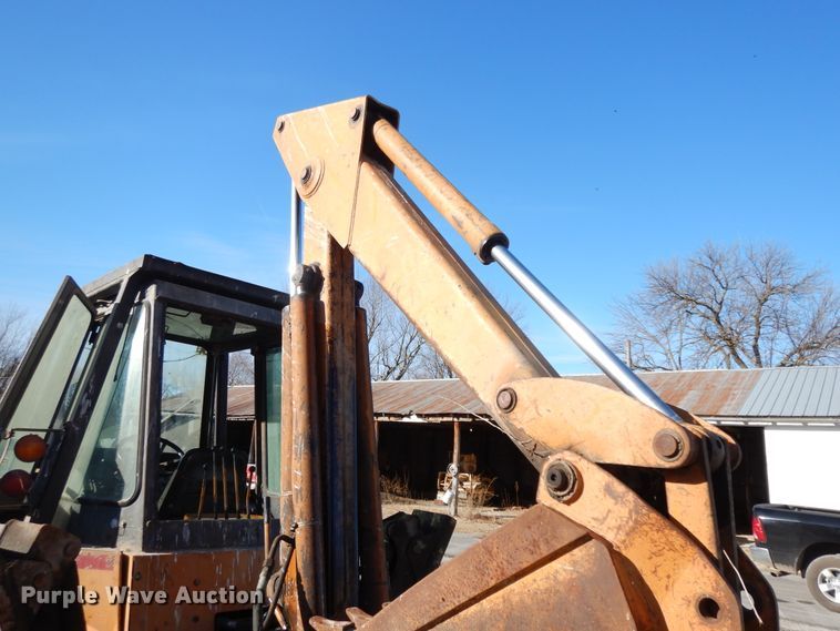 image for item GG9282 Case  backhoe