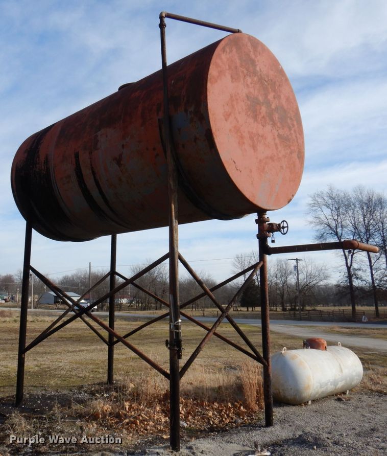 image for item GG9286 Oil storage tank