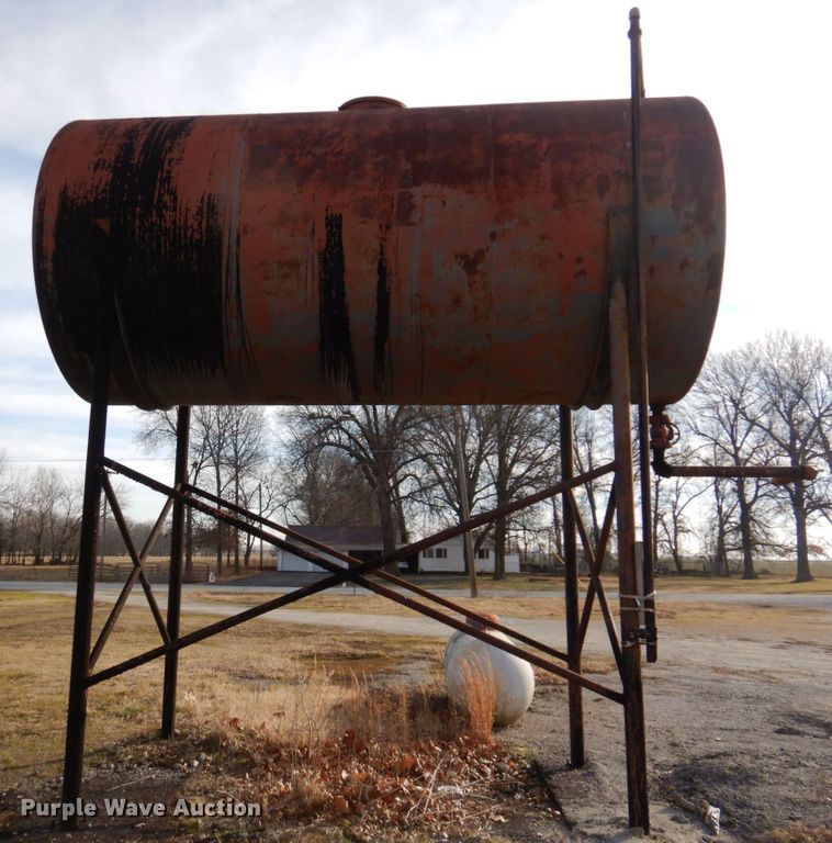 image for item GG9286 Oil storage tank